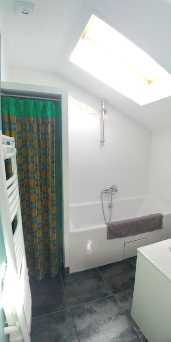Comme A La Maison Cenon Extérieur photo