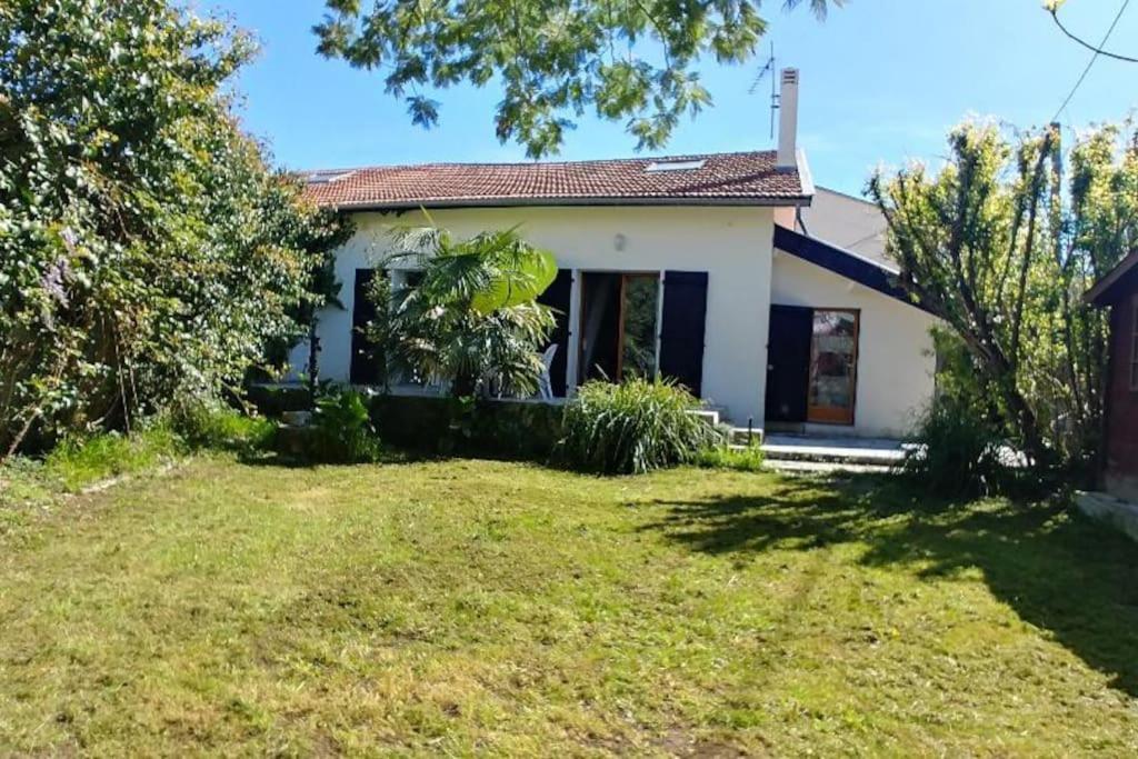 Comme A La Maison Cenon Extérieur photo
