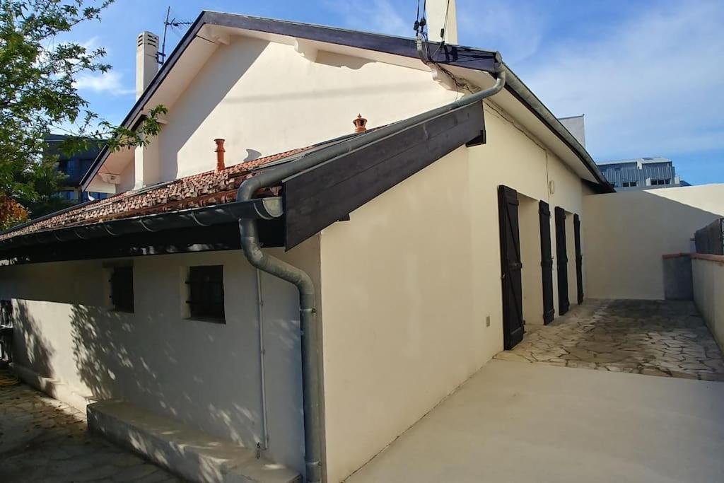 Comme A La Maison Cenon Extérieur photo