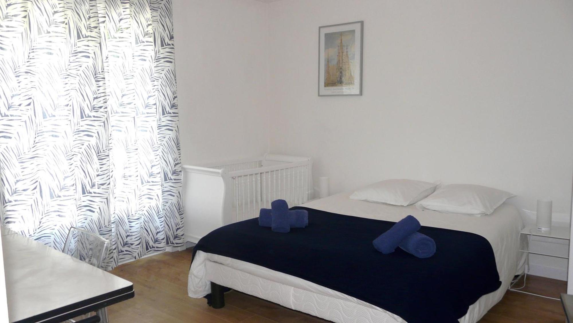 Comme A La Maison Cenon Extérieur photo